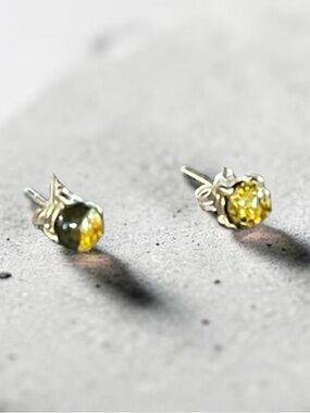 Sterling Silver Amber Prong Set Stud Earrings
